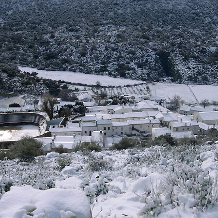 Tugasa Hotel Y Casas Rurales La Posada Villaluenga Del Rosario Kültér fotó