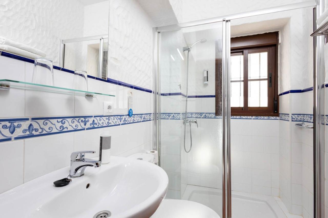 Tugasa Hotel Y Casas Rurales La Posada Villaluenga Del Rosario Kültér fotó