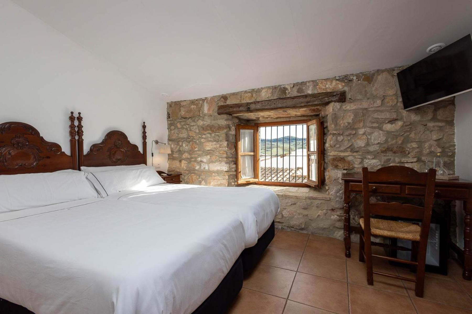 Tugasa Hotel Y Casas Rurales La Posada Villaluenga Del Rosario Kültér fotó