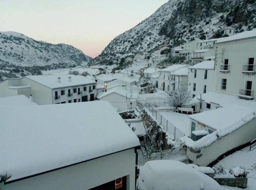 Tugasa Hotel Y Casas Rurales La Posada Villaluenga Del Rosario Kültér fotó